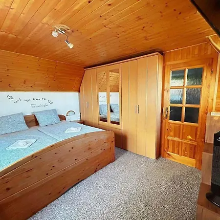 Hébergement de vacances Prazdninovy Dum, Relax Ve Vlcnovskych Budach *