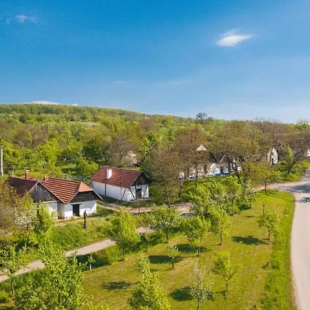 Prazdninovy Dum, Relax Ve Vlcnovskych Budach * Vlcnov